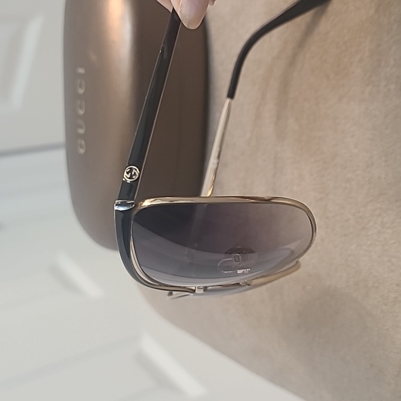 Gucci Woman Sunglasses Cat-eye Gradient - Picture 3 of 6